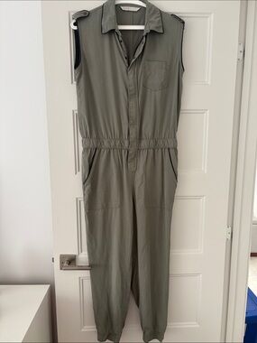 Zara Women Sleeveless Olive Jumpsuit